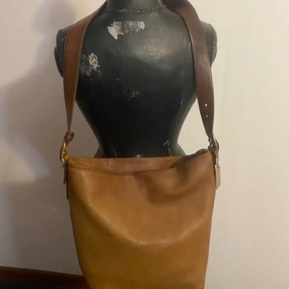 Coach 9183 Rare Camel Vintage Leather Bucket shoulder bag